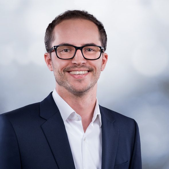 Hannes Hofmann - Gründer Nova Bandeira Porträt von Hannes Hofmann, Gründer von Nova Bandeira und Experte für Vertrieb und Markteintritt in Brasilien